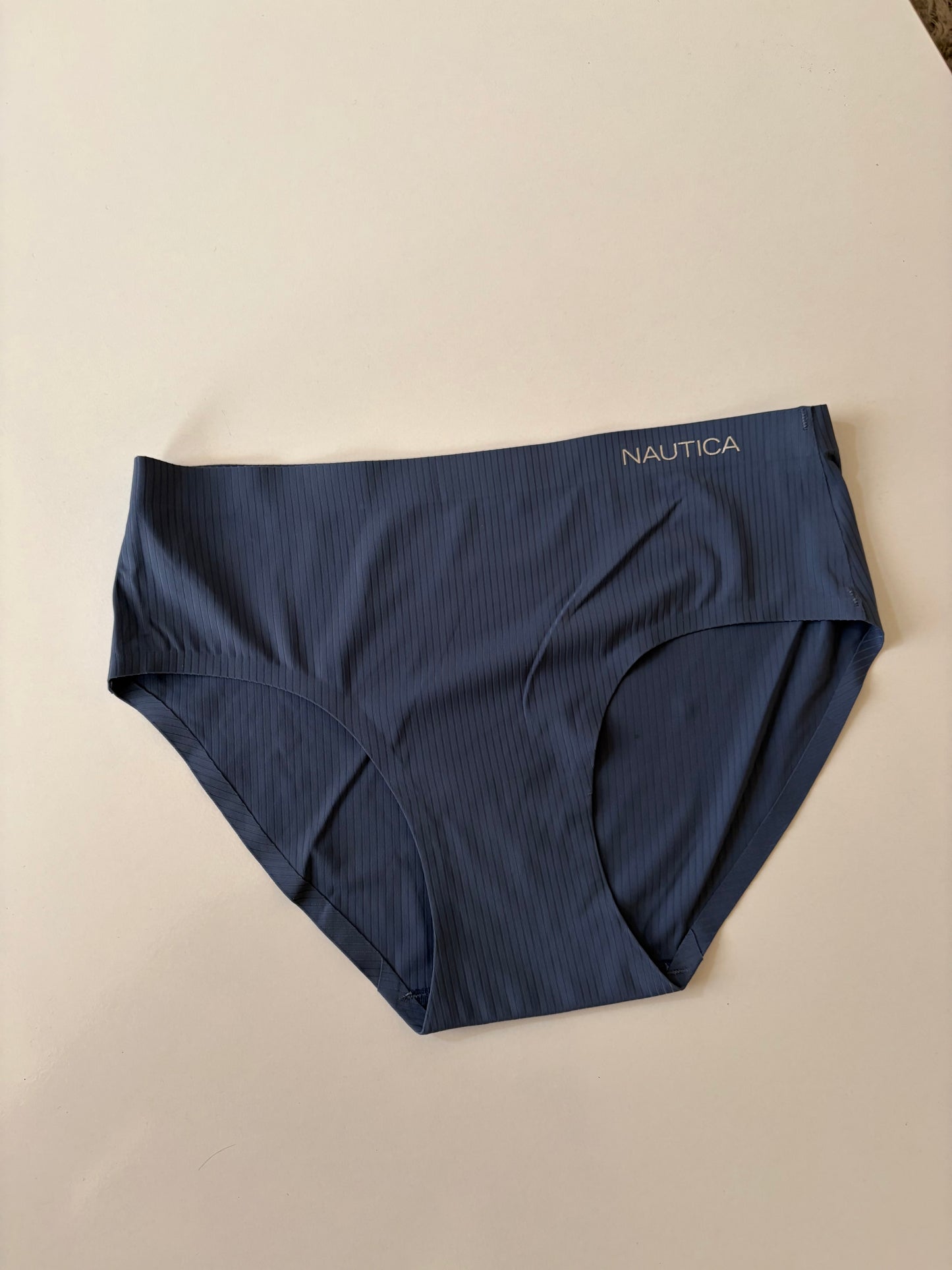 Nautica high waist laser cut