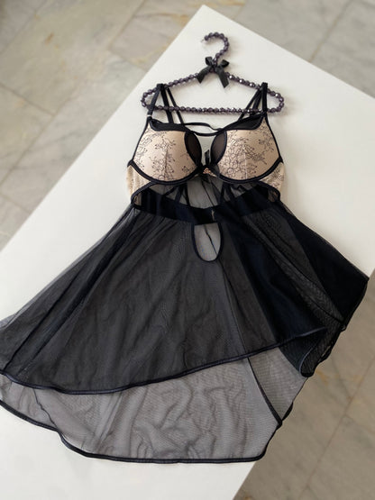 Hunkmoller | M
