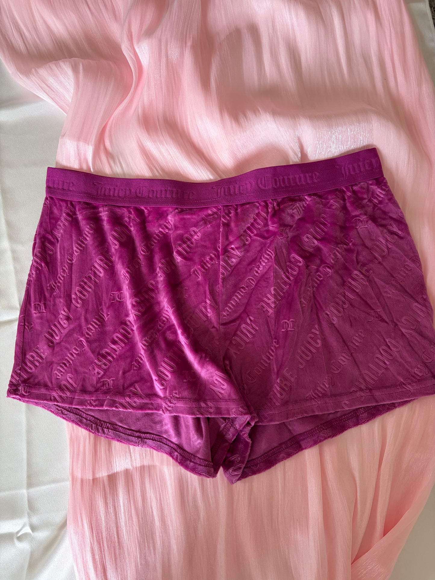 Juicy couture velvet short | L & XL