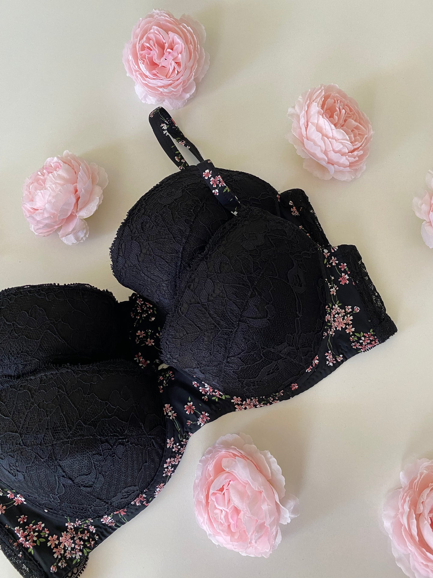 Floral lace push up
