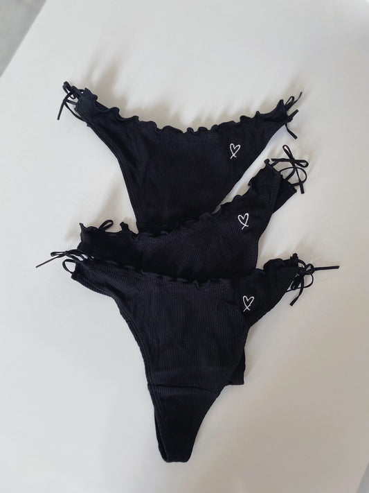 Heart side ribbon panty