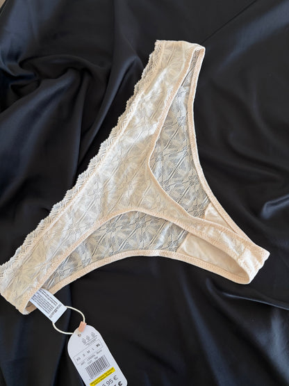 Love skin thong