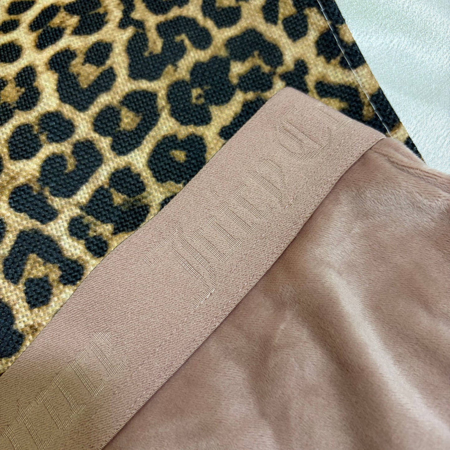 Juicy couture velvet short | M