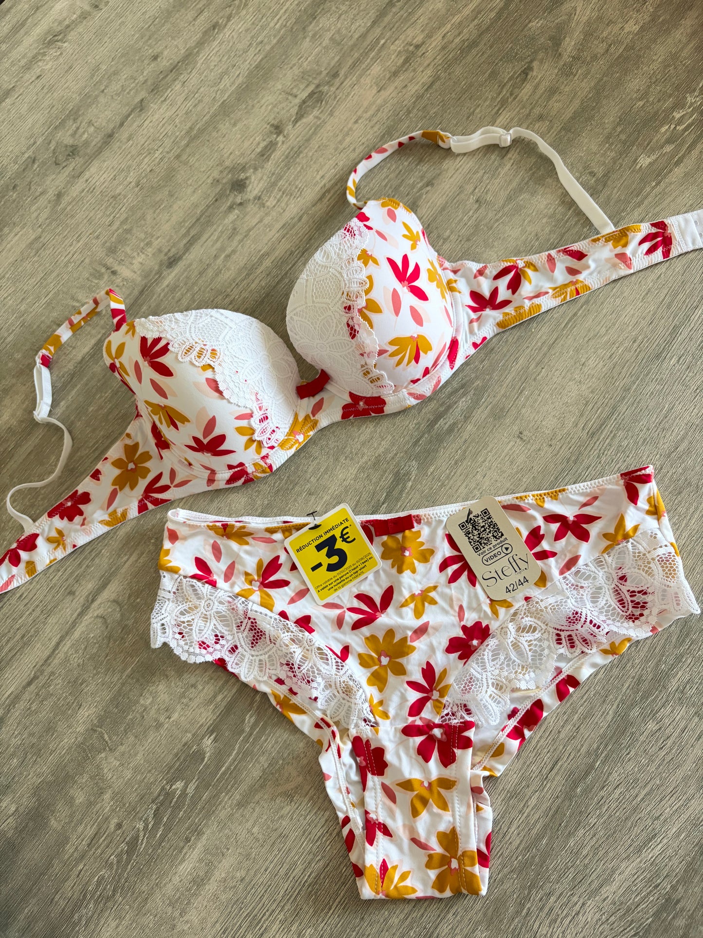 Steffy bra + panty set