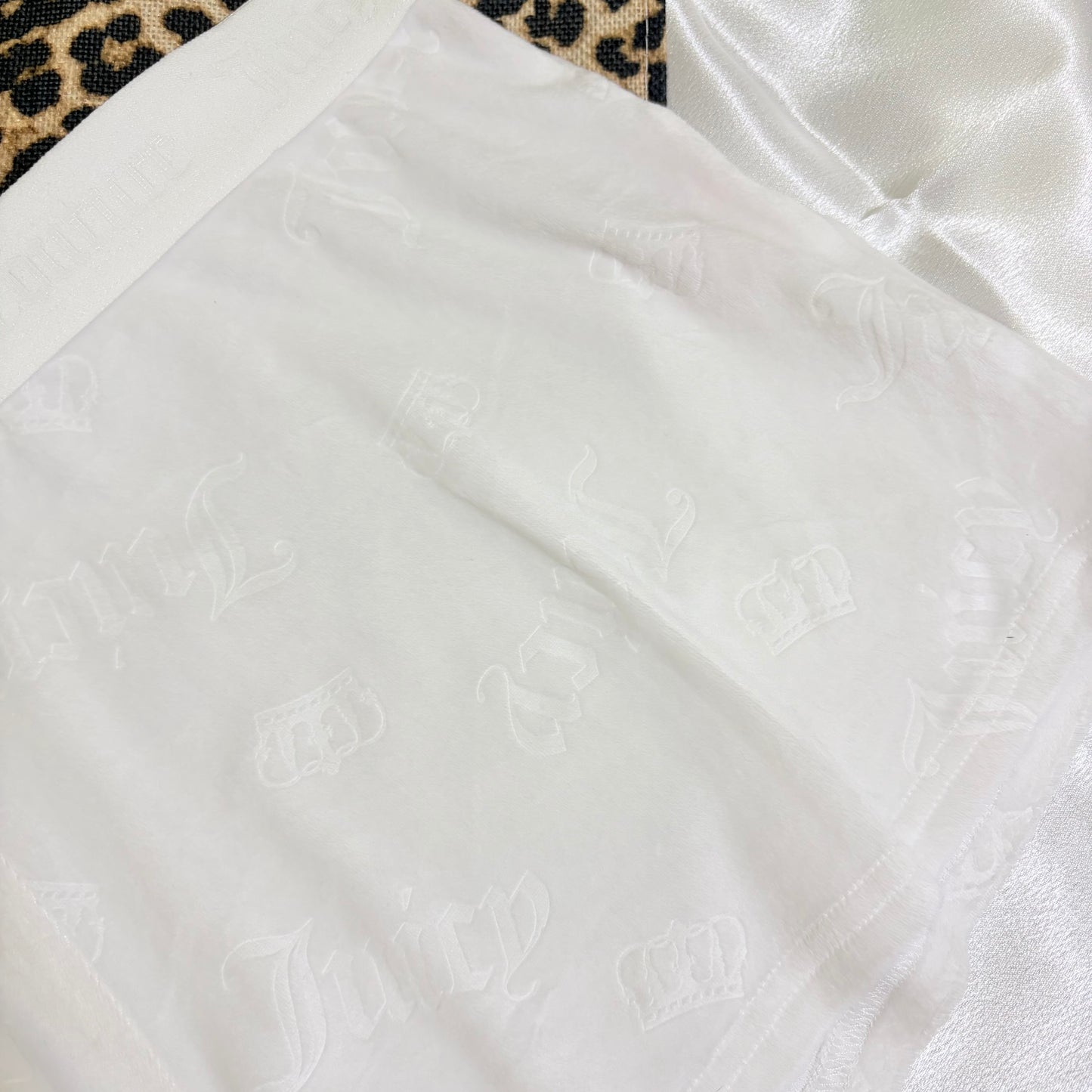 Juicy couture velvet short