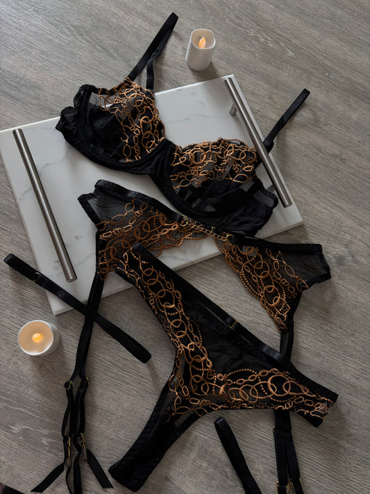 4 pc lingerie set