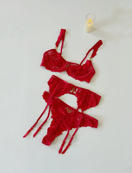 Red delight lingerie set | M