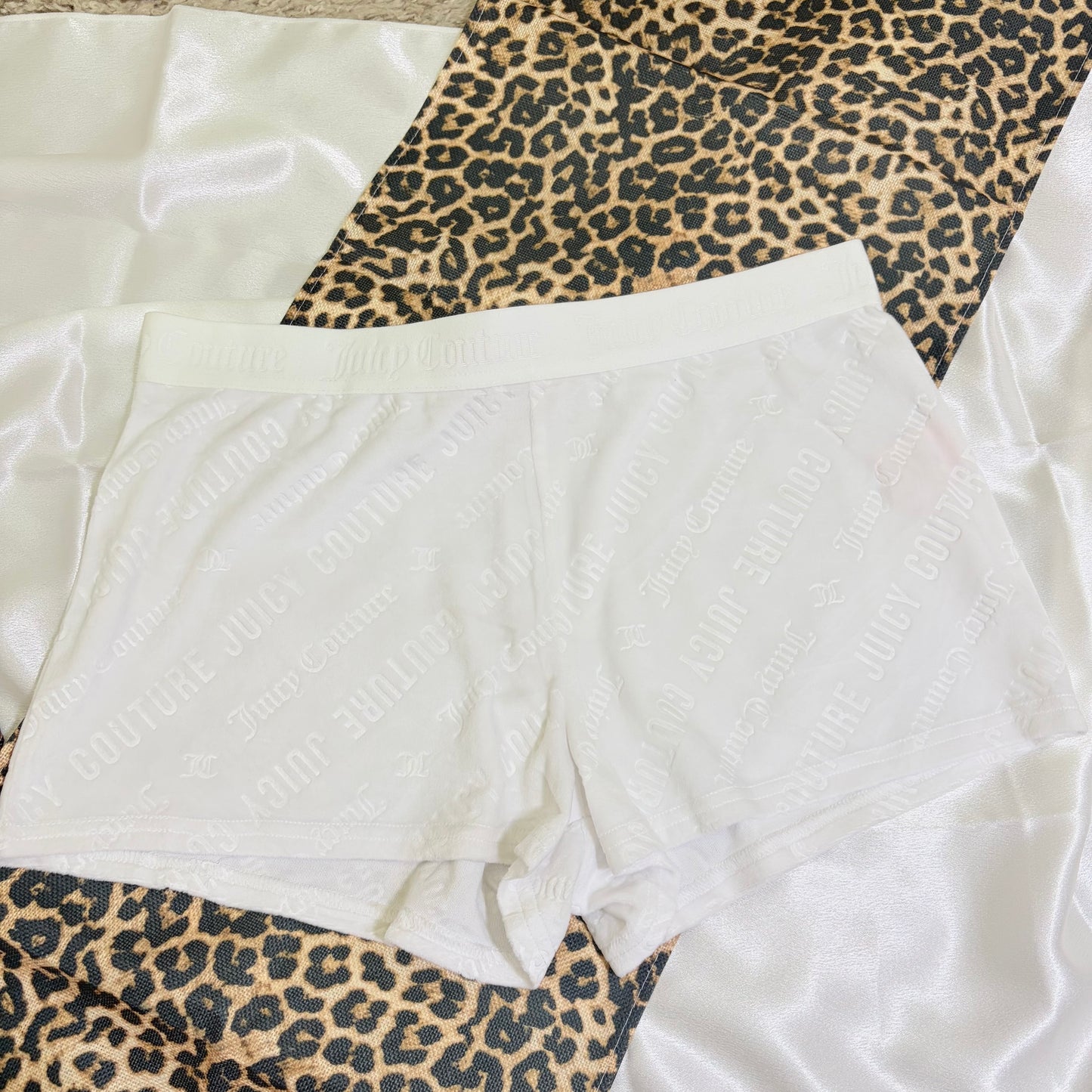 Juicy couture velvet short | L