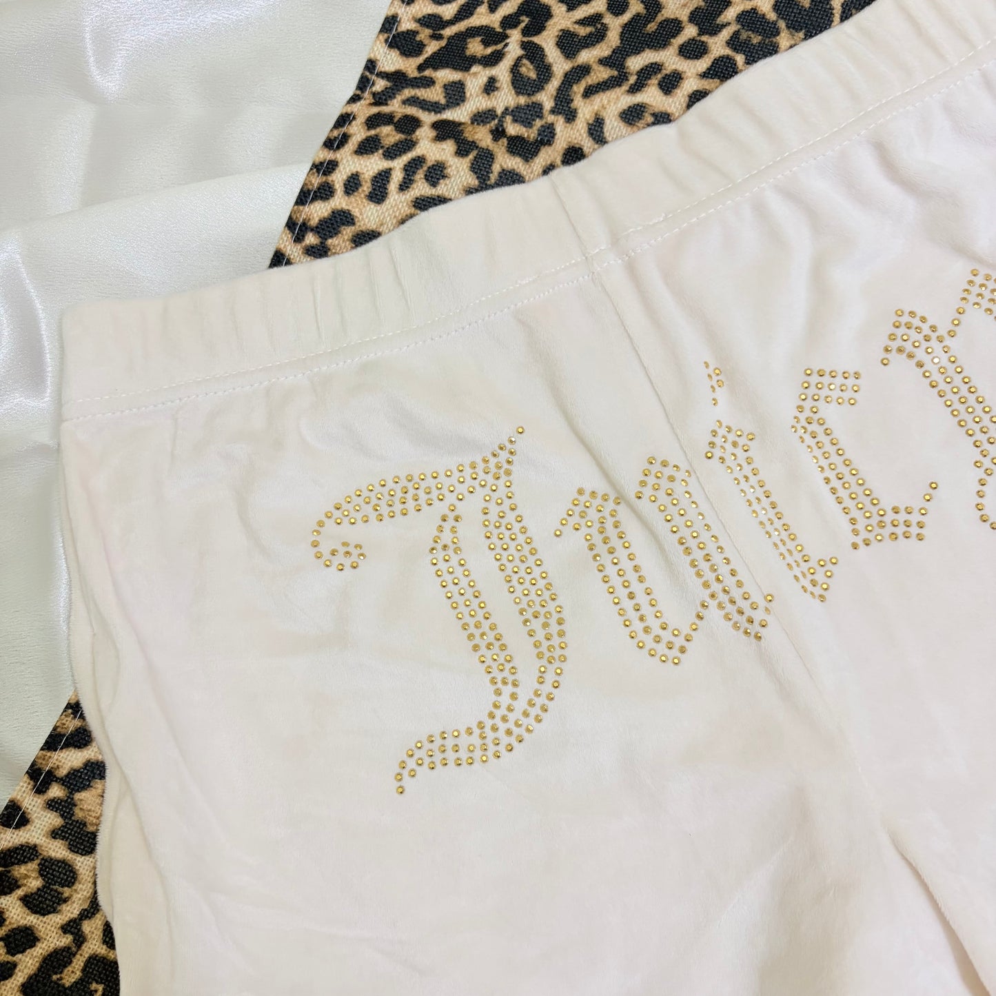 Juicy couture velvet short | XL