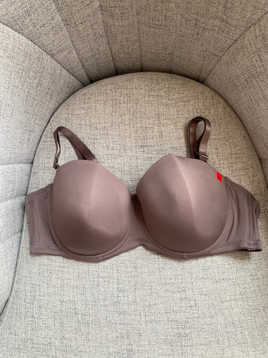 Bodyline | 42/100 C