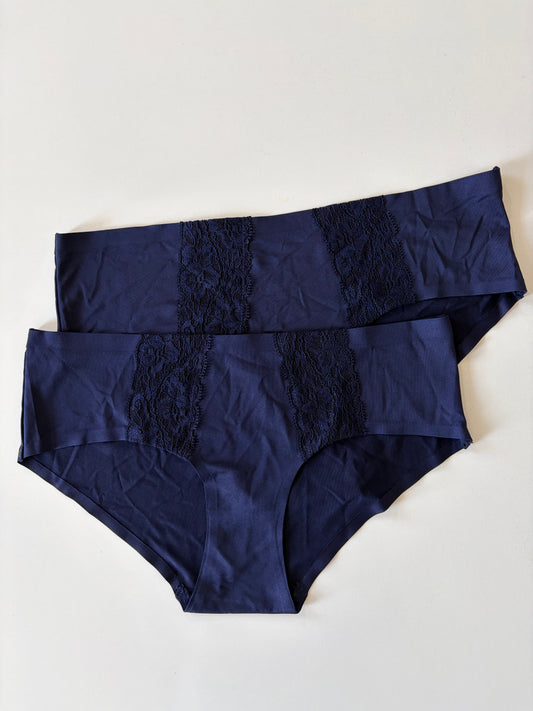 Kathy Ireland | L & XL