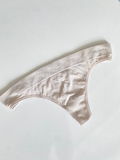 Tahari thong | M