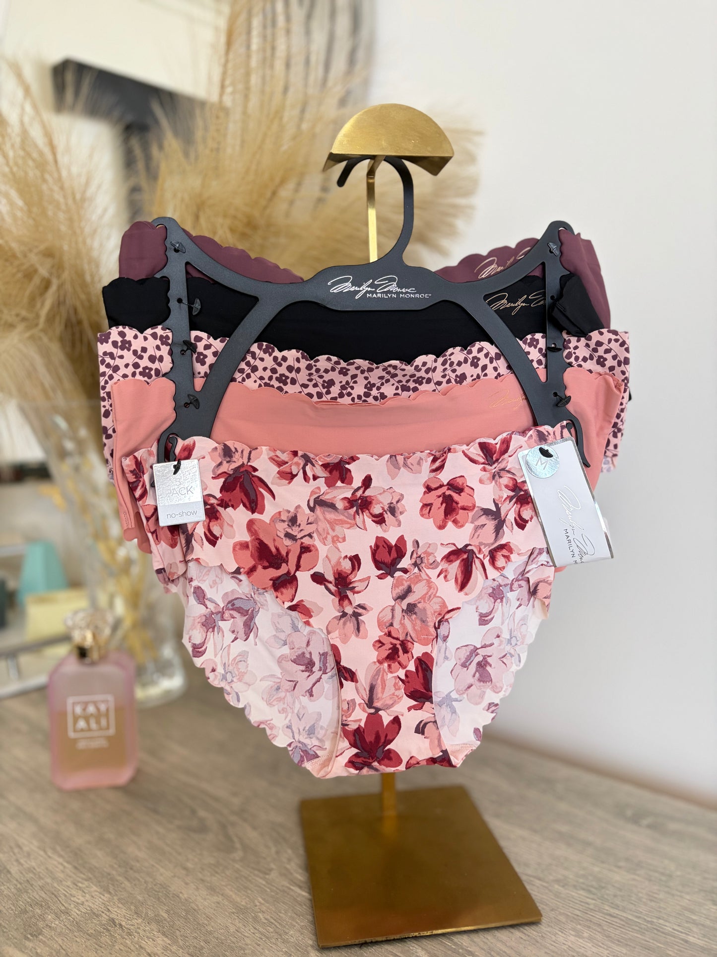 Marylin monroe pack of 5 laser cut seamless panties | M