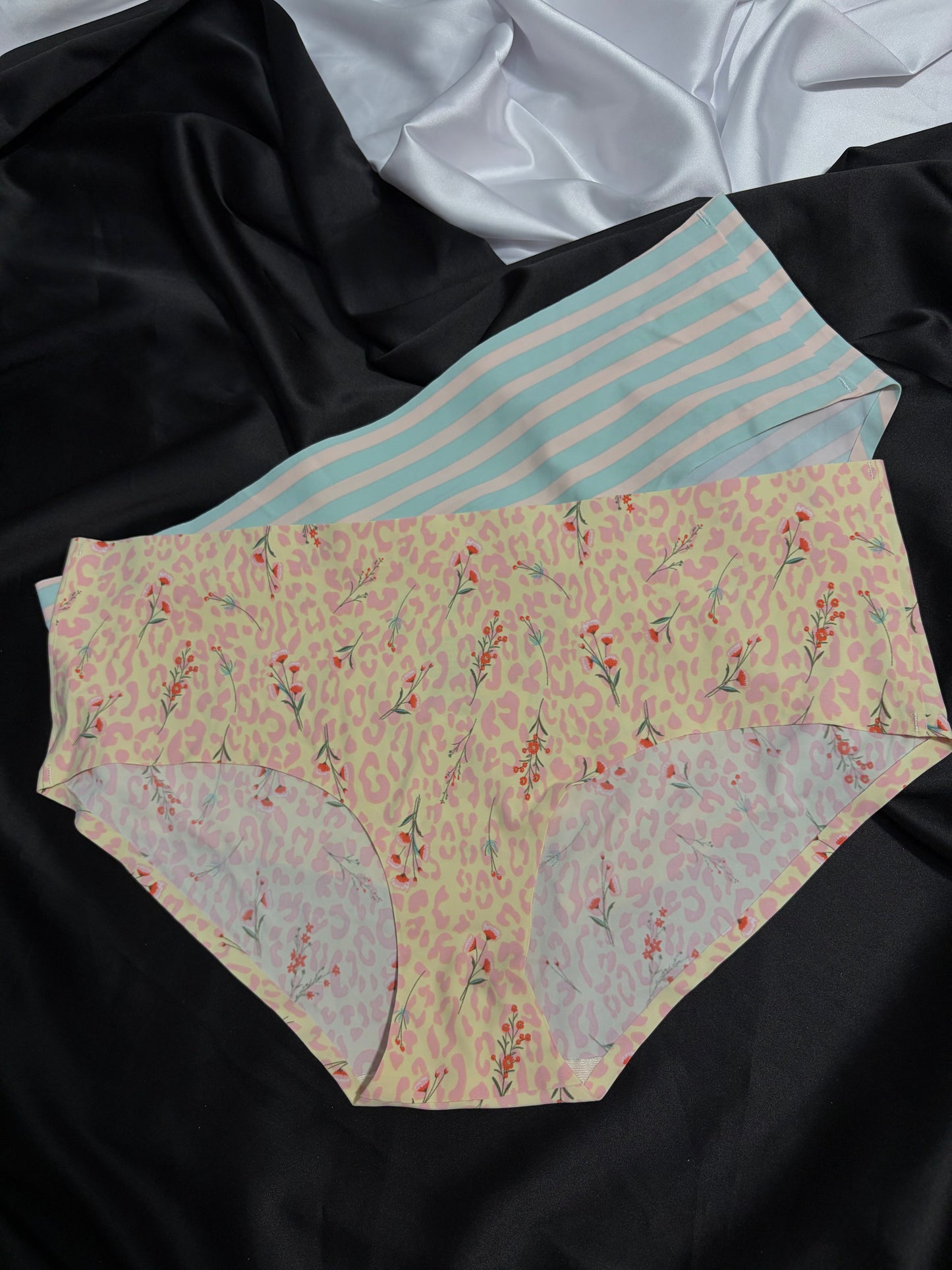 Honey dew pack of 2 laser cut panties | L