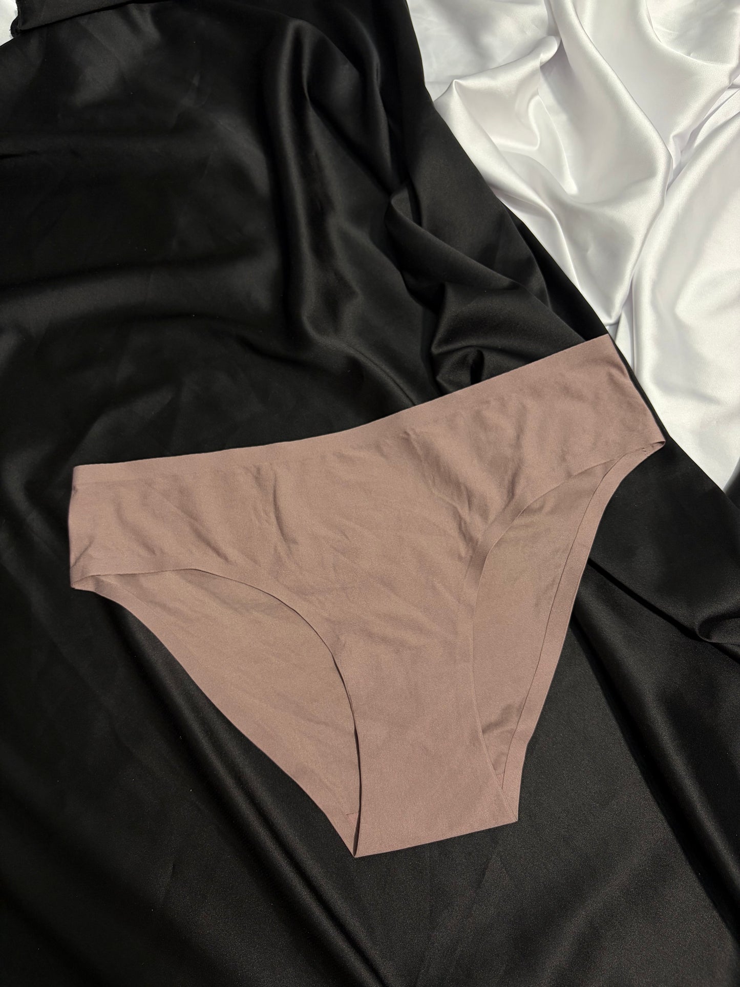 Evernude laser cut | S