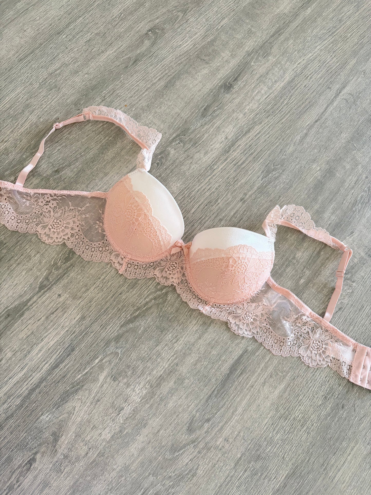 Feminine bra | 32/70 B