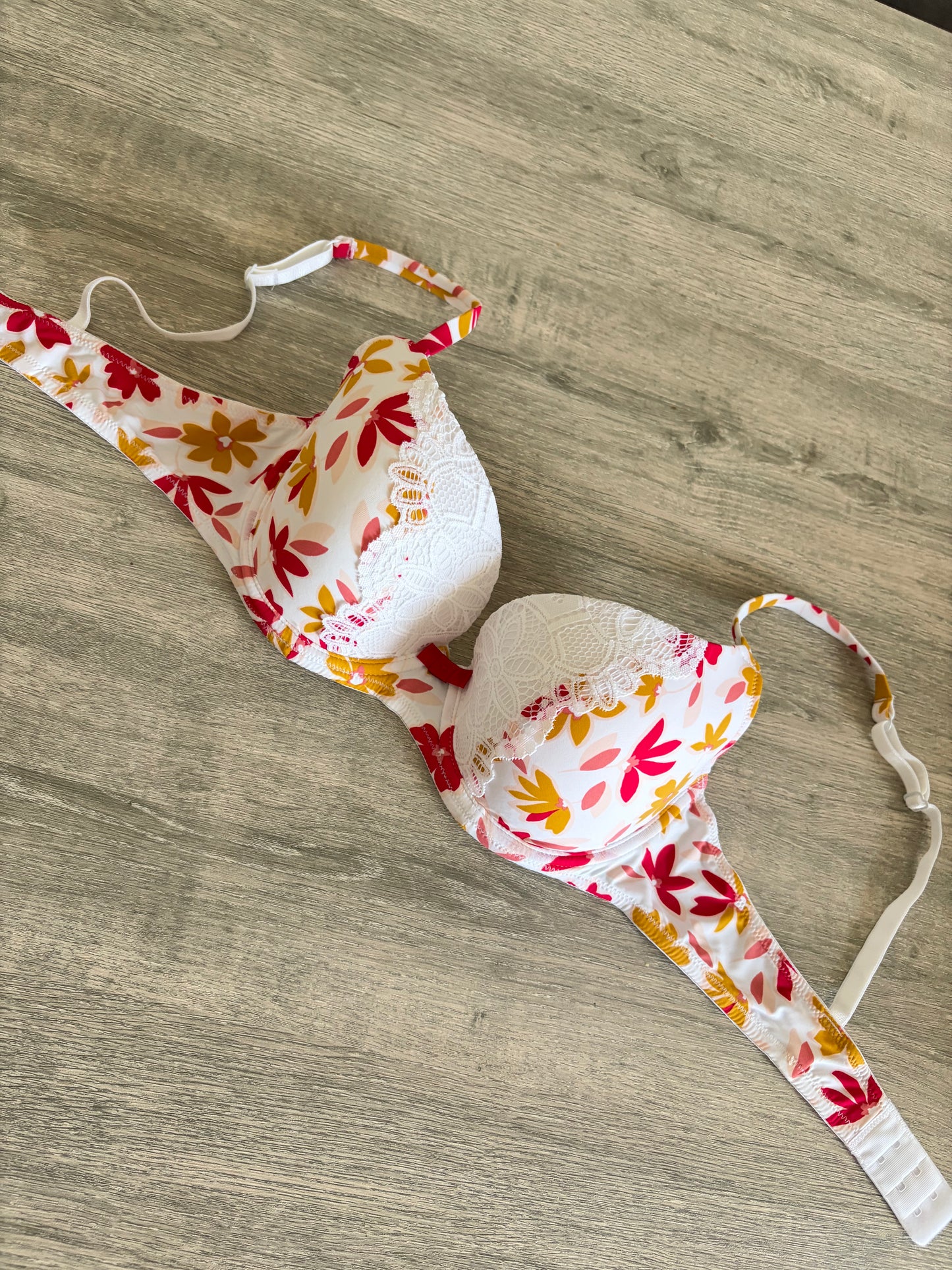 Steffy floral print bra