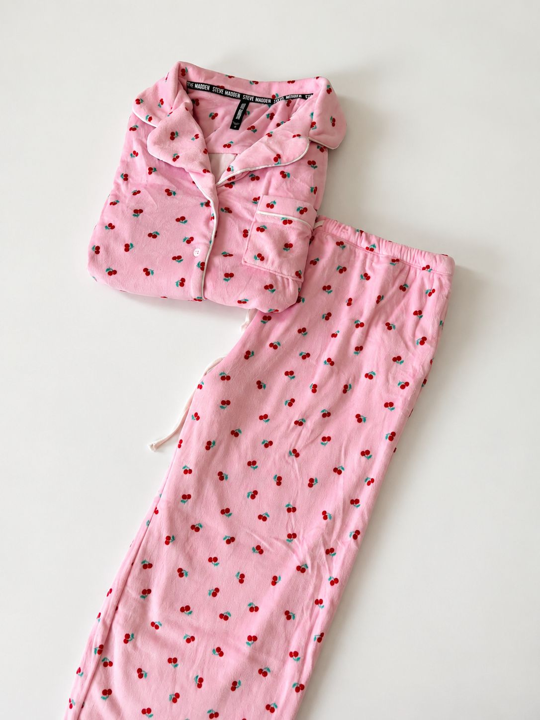Steve madden cherry velvet PJ set