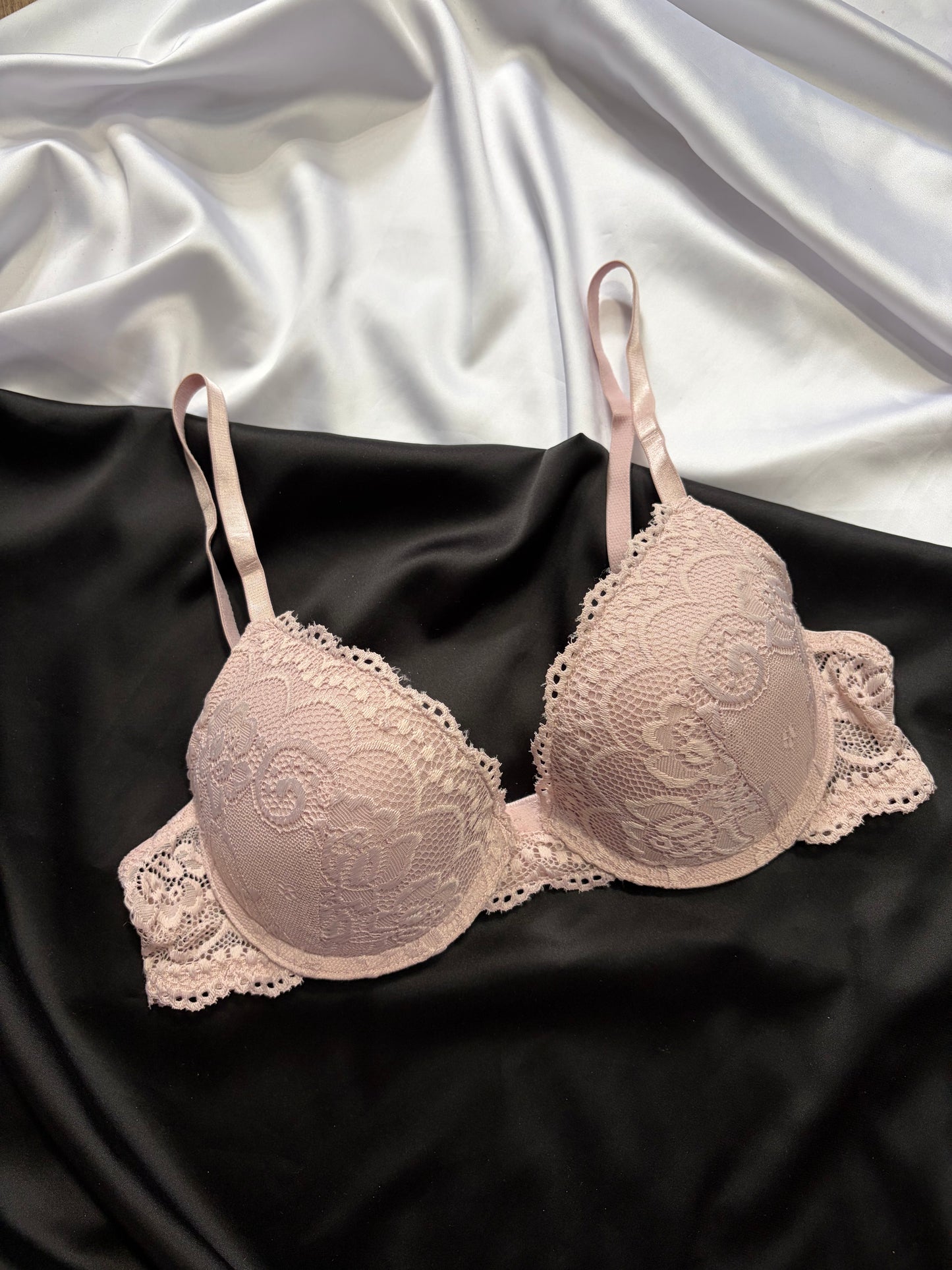 Laura ashley light push up bra | 34/75 B