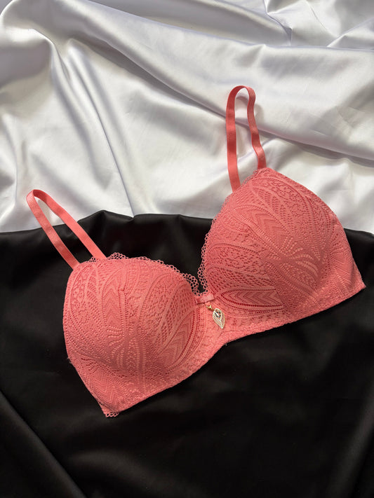 V2D creation lace bralette