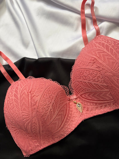 V2D creation lace bralette
