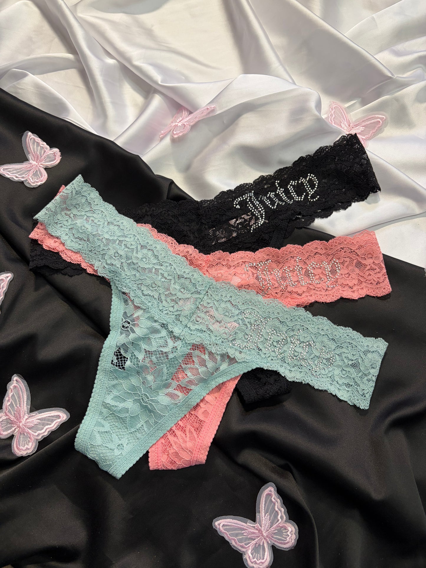 Juicy couture pack of 3 lace thongs | M