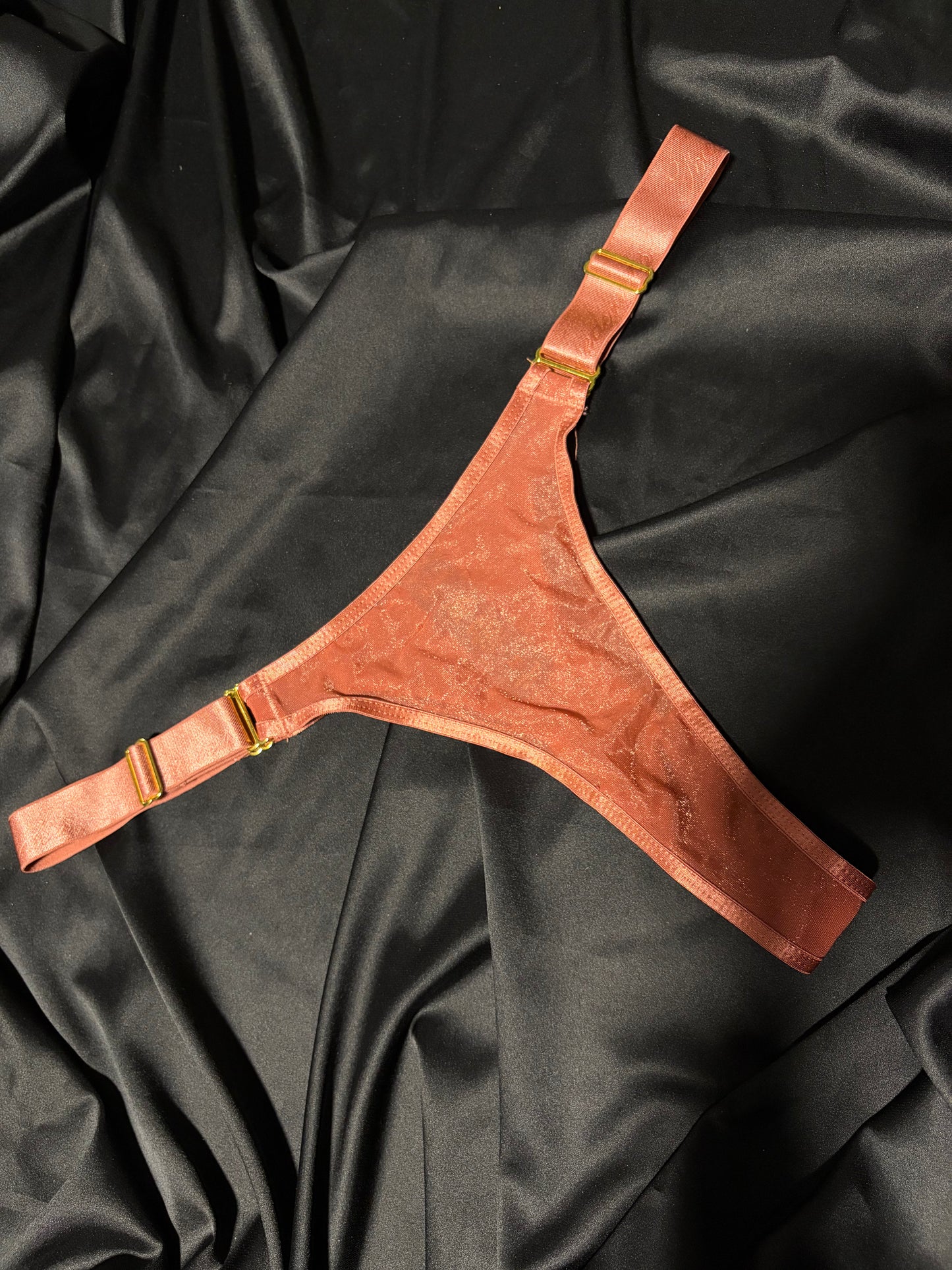 Fredricks of Hollywood sparkly thong | M
