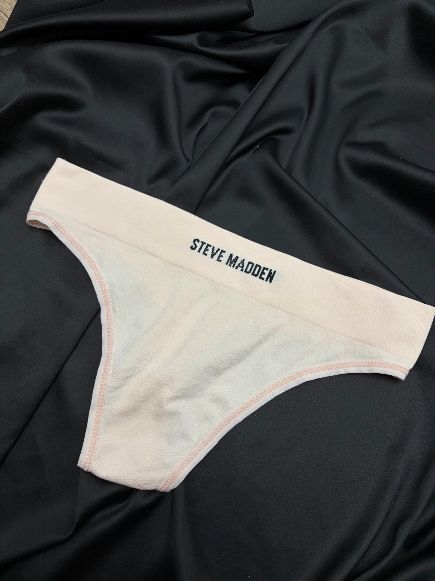 Steve madden thong | S