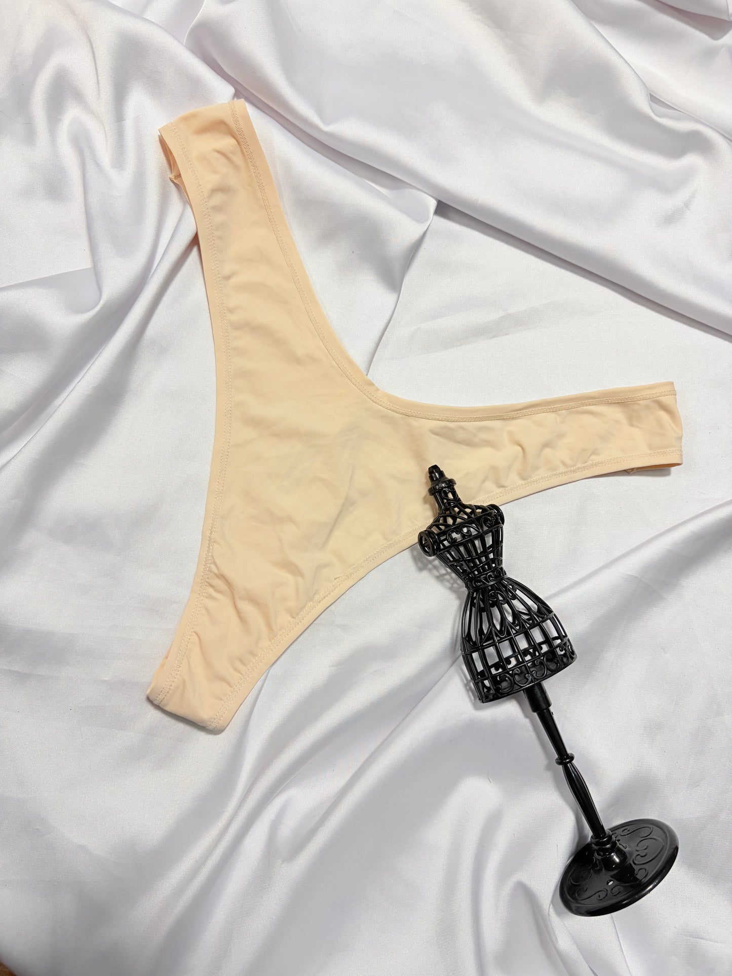 Primark V shape thong | XS & M