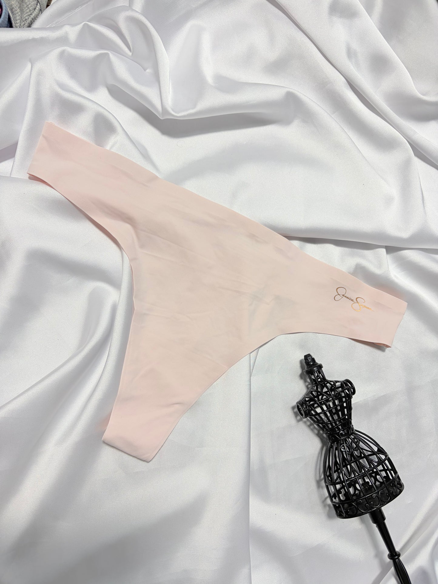 Jessica simpson laser cut thong | S